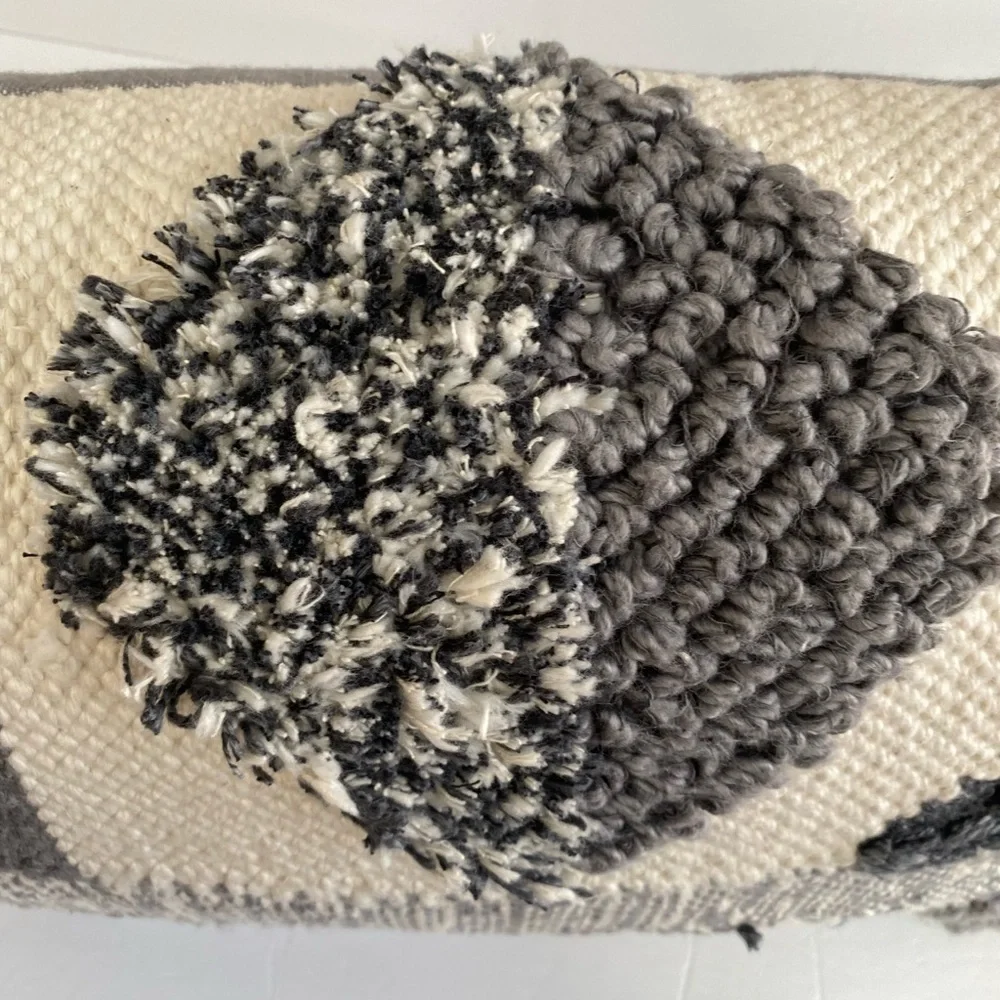 KIRKLANDS Pillow Grey/Ivory Geo W/Corner